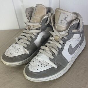 Air Jordan women’s mid wolf grey aluminum sneaker shoes size 7.5